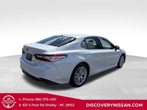 Used 2018 Toyota Camry XLE w/ Protection Package (Q2) FWD image 6