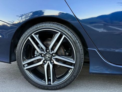 Used 2017 Honda Accord Sport image 15