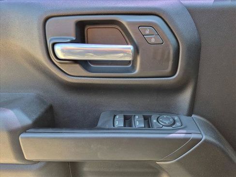Used 2023 Chevrolet Silverado 1500 Custom Trail Boss AWD/4WD image 15