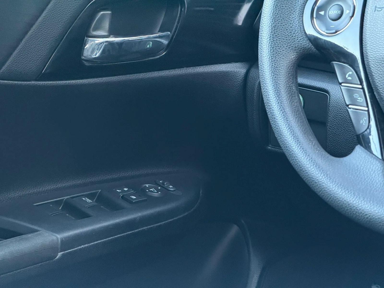 Used 2017 Honda Accord LX image 18