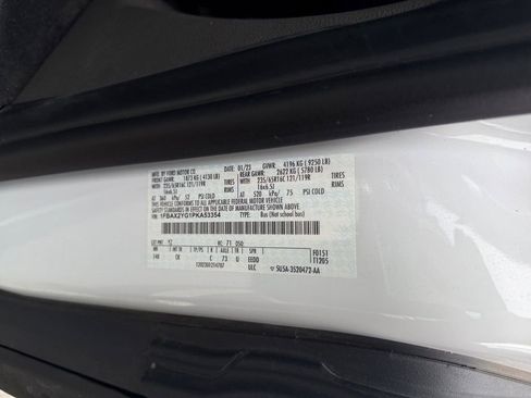 Used 2023 Ford Transit 350 XLT image 37