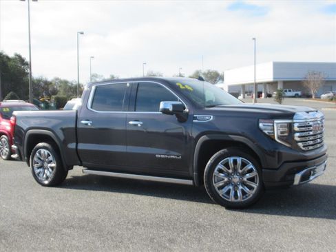 Used 2024 GMC Sierra 1500 Denali w/ Denali Reserve Package image 2