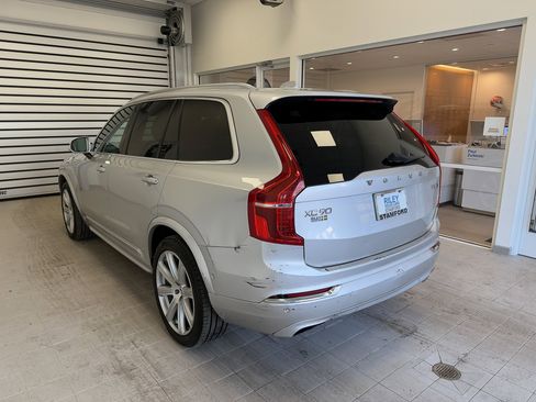 Used 2018 Volvo XC90 T6 Inscription w/ Convenience Package image 4