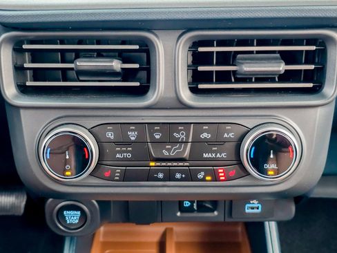 Used 2024 Ford Maverick Lariat w/ 4K Tow Package image 29