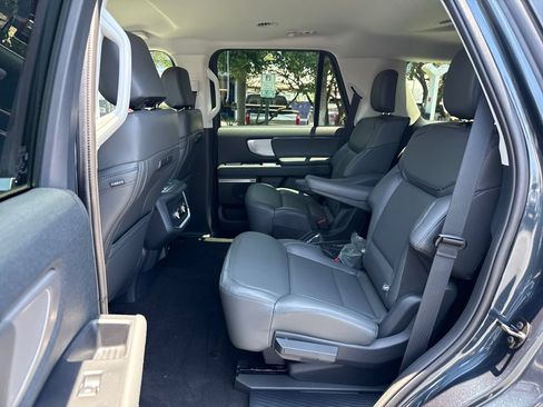 New 2026 Ford Expedition Active RWD image 23
