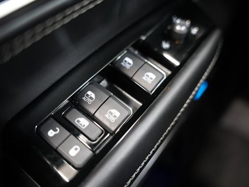 Used 2022 Jeep Grand Wagoneer Series II image 27