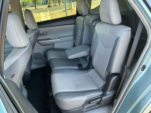 Certified 2017 Toyota Prius V Four w/ Carpet Mat Package image 17