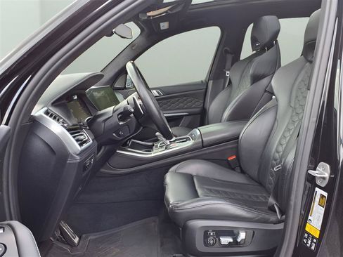 Used 2021 BMW X5 M w/ Executive Package AWD/4WD image 25