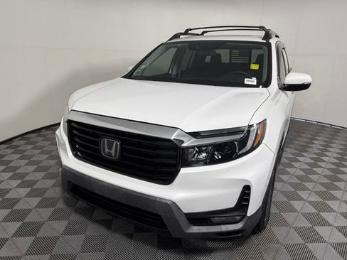 Used 2023 Honda Ridgeline RTL-E image 2