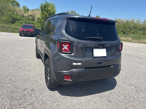Used 2023 Jeep Renegade Altitude w/ Convenience Group I AWD/4WD image 14