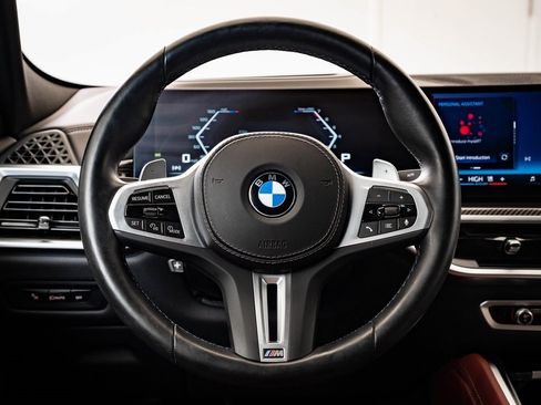 Used 2024 BMW X6 M60i w/ Dynamic Handling Package image 41