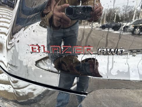 Used 2025 Chevrolet Blazer RS w/ Driver Confidence II Package image 32