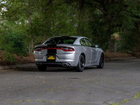 Used 2021 Dodge Charger SXT w/ Leather Interior Group RWD image 44