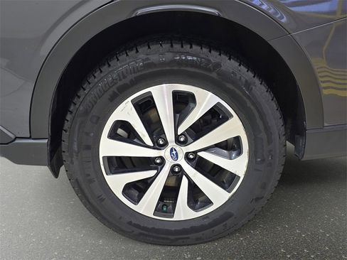 Used 2020 Subaru Outback Premium image 32