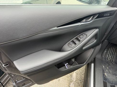 Used 2025 INFINITI QX60 Pure image 12