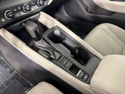 Certified 2025 Honda Accord SE image 18