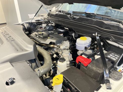 Used 2024 RAM 2500 Big Horn w/ Off Road Package image 40