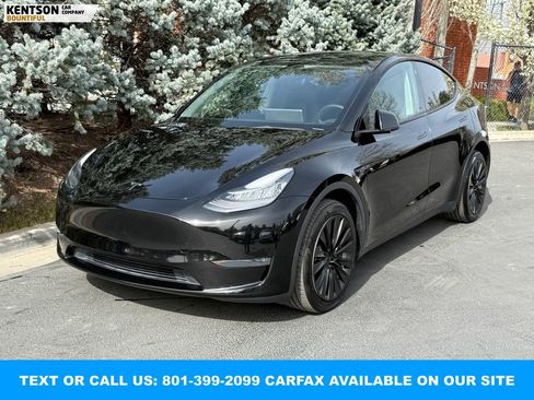 Used 2023 Tesla Model Y Long Range image 3