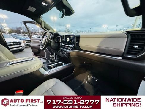 Used 2022 Chevrolet Silverado 1500 LTZ w/ Technology Package image 28