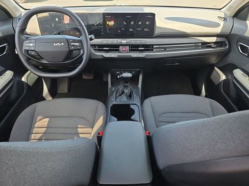 Used 2025 Kia K4 EX image 22