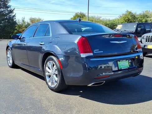 Certified 2019 Chrysler 300 Limited image 5
