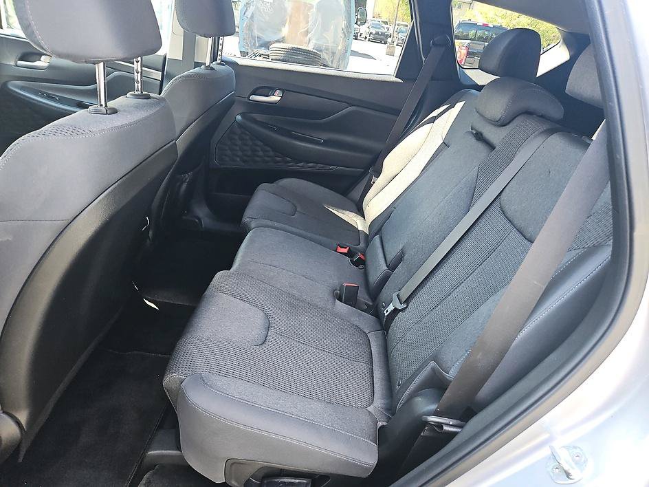 Used 2021 Hyundai Santa Fe SEL FWD image 21