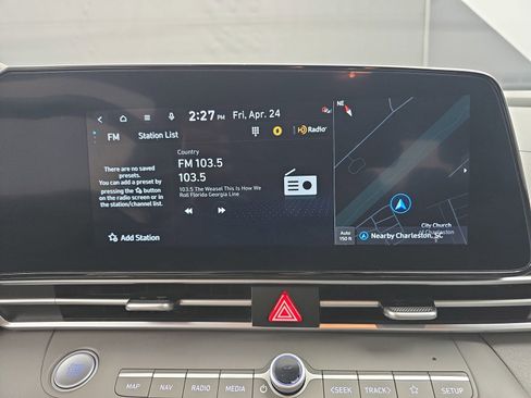 Used 2023 Hyundai Elantra SEL w/ Convenience Package FWD image 32