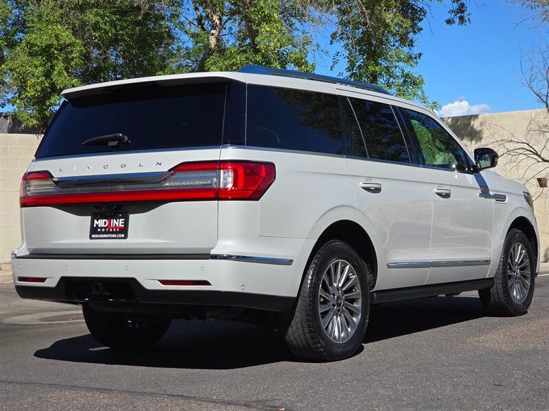 Used 2021 Lincoln Navigator 4WD image 10