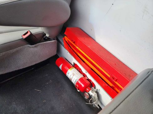 Used 2018 Ford E-350 and Econoline 350 Super Duty image 8