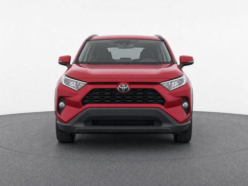 Used 2020 Toyota RAV4 XLE FWD image 7