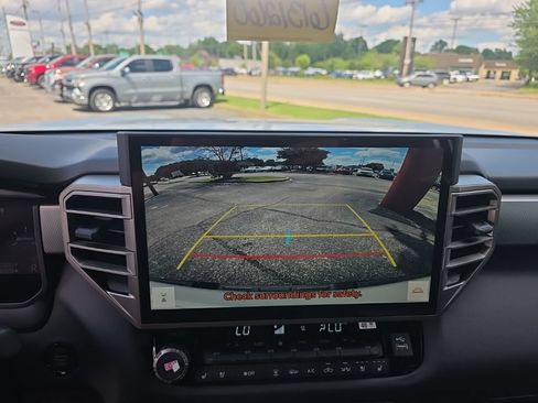 New 2026 Toyota Tundra Limited AWD/4WD image 21