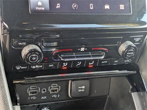 Certified 2023 Jeep Grand Cherokee Laredo image 24