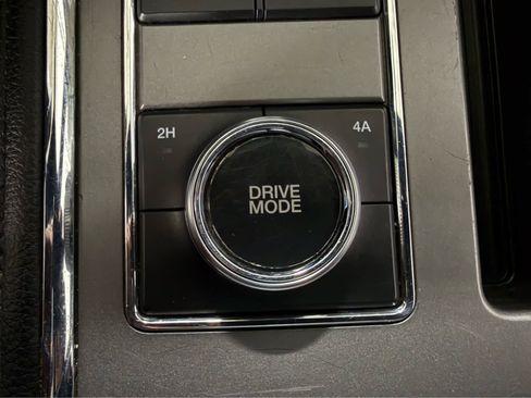 Used 2018 Ford Expedition Max XLT w/ Equipment Group 202A AWD/4WD image 25