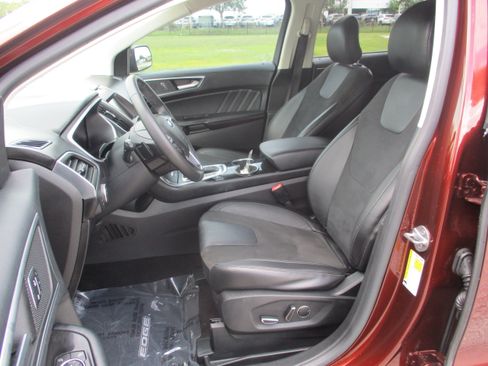 Used 2015 Ford Edge Sport w/ Equipment Group 401A FWD image 9
