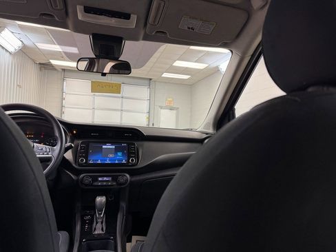 Used 2021 Nissan Kicks SV image 21