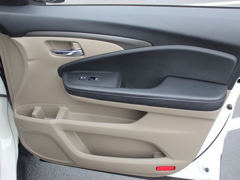 Used 2018 Honda Ridgeline RTL-T image 31