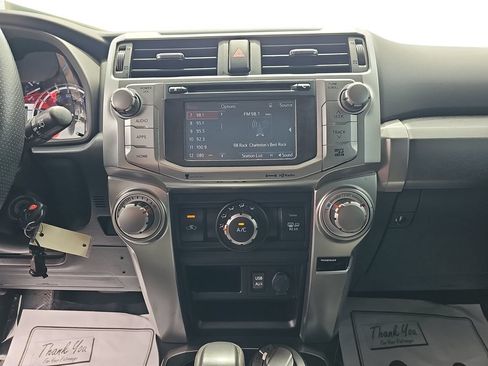 Used 2019 Toyota 4Runner SR5 AWD/4WD image 20