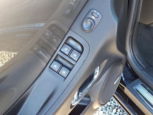 Used 2011 Chevrolet Camaro SS image 15