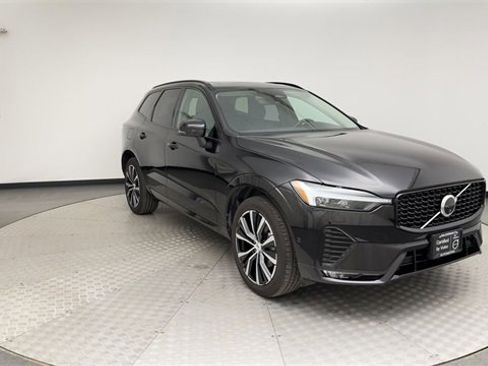 Certified 2025 Volvo XC60 B5 Plus image 8