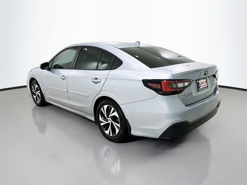 Used 2024 Subaru Legacy Premium image 5