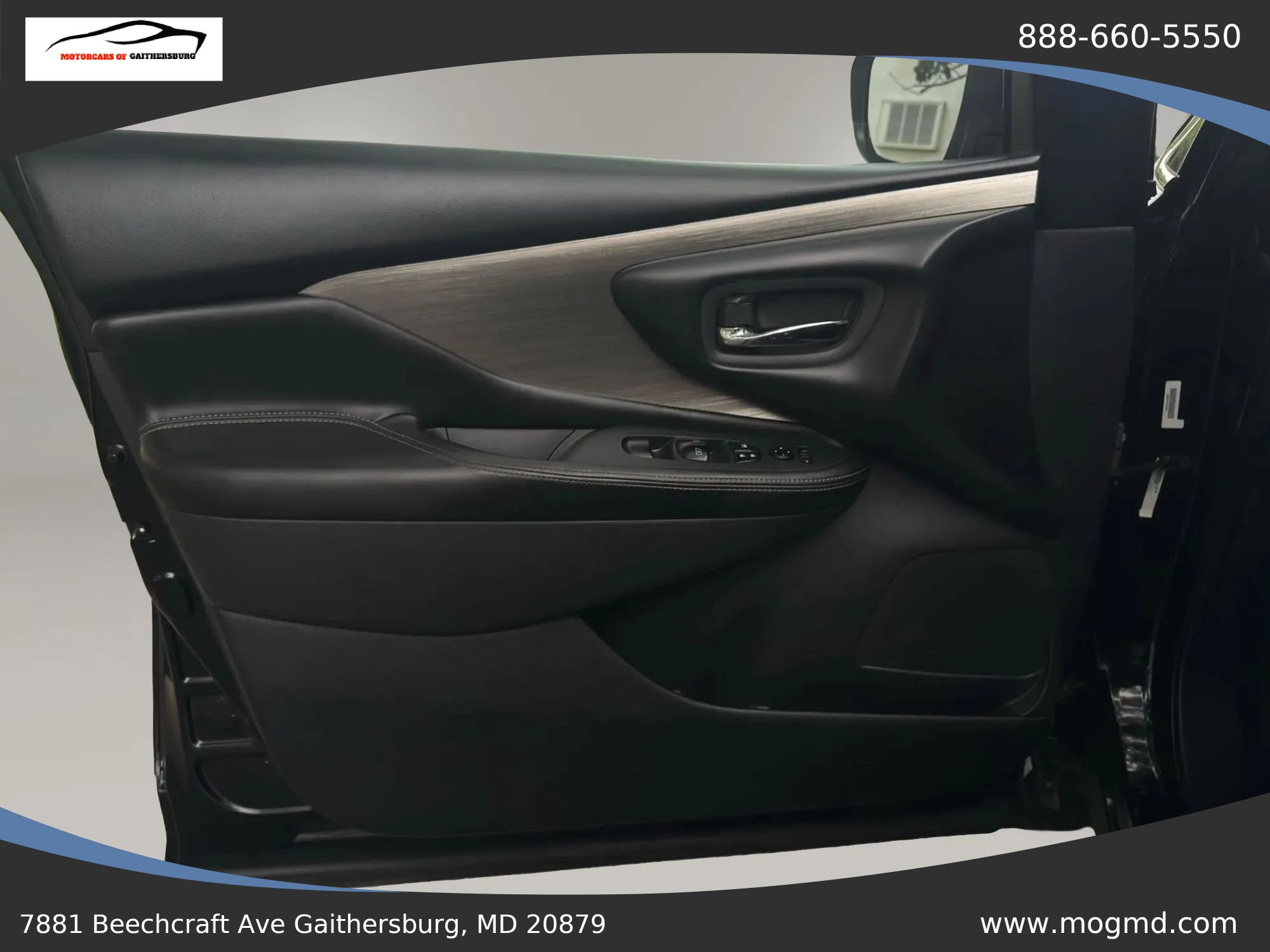Used 2018 Nissan Murano S AWD/4WD image 18