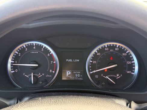 Used 2015 Toyota Highlander LE FWD image 22