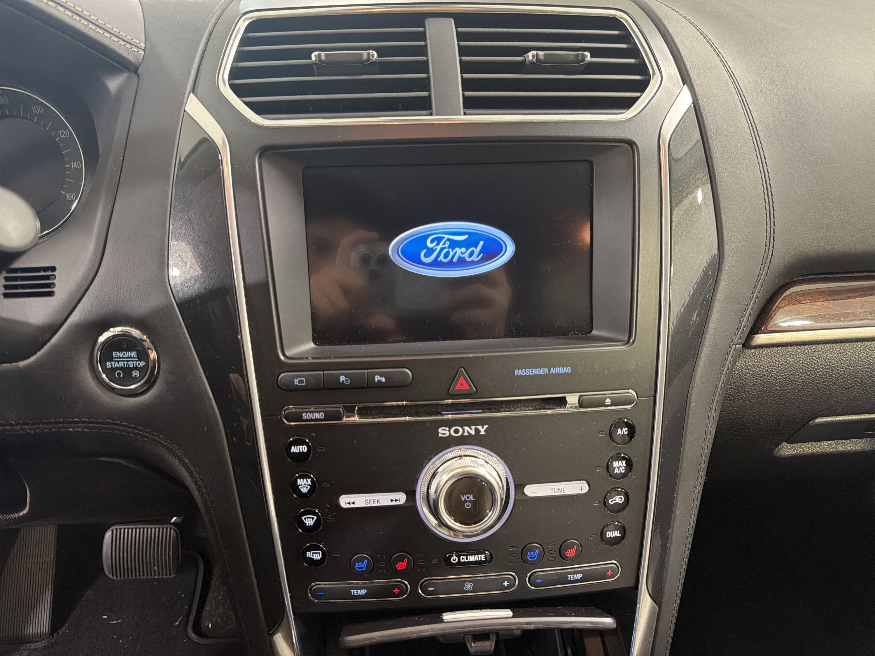 Used 2017 Ford Explorer Platinum AWD/4WD image 17