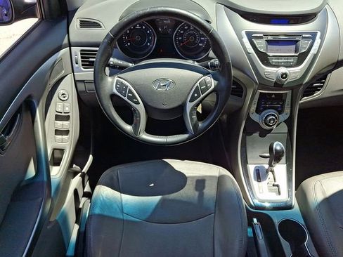 Used 2011 Hyundai Elantra Limited FWD image 17
