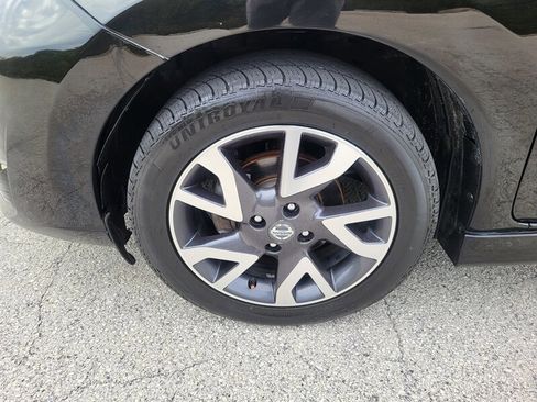 Used 2017 Nissan Versa Note SR image 30