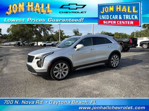Used 2020 Cadillac XT4 Premium Luxury w/ Driver Awareness Package FWD image 2