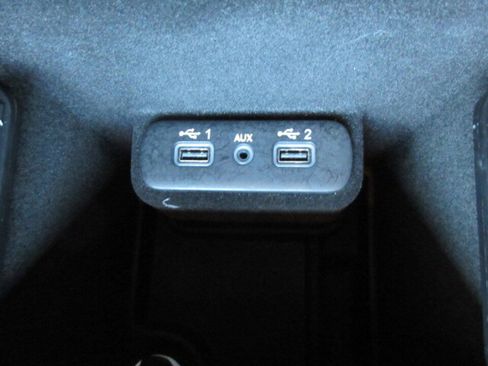 Used 2023 Chrysler 300 S w/ Comfort Group image 27