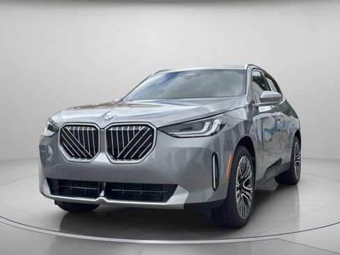 Used 2026 BMW X3 xDrive30 w/ Convenience Package image 2