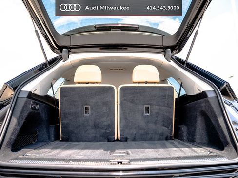 Used 2023 Audi Q7 3.0T Premium Plus w/ Premium Plus Package AWD/4WD image 47