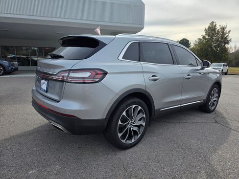 Used 2021 Lincoln Nautilus Reserve image 4